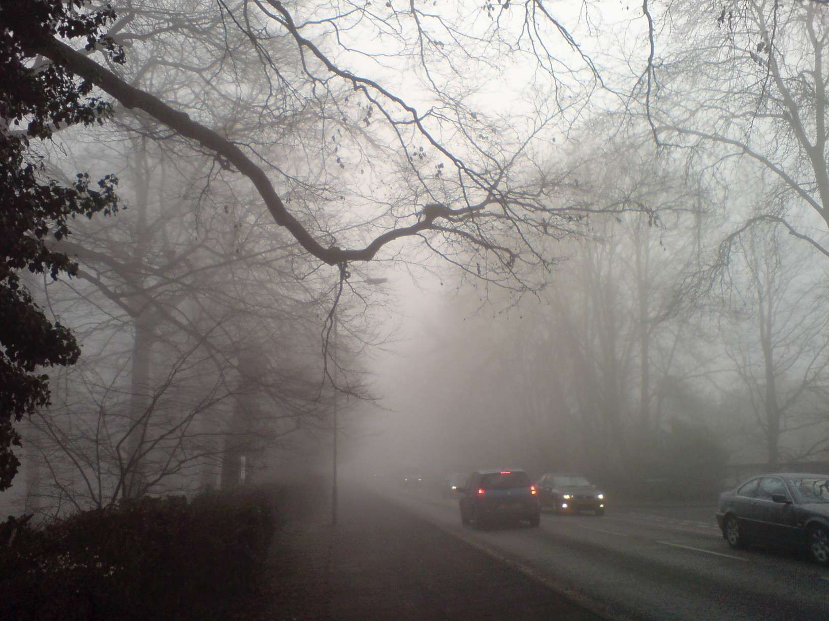 5 tips to avoid being at fault while driving in bad weather