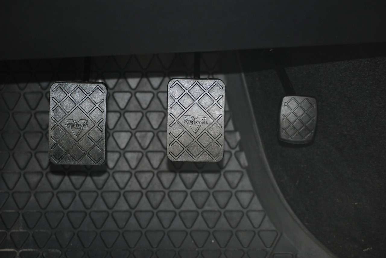 How good are you at applying your brakes?